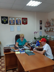 Приемную депутата Александры Сызранцевой посетил поэт 